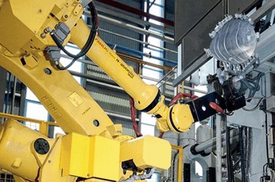 Producción automatizada con 40 inyectoras de aluminio